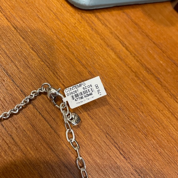 Brighton Necklace with Diamonds - Picture 4 of 4